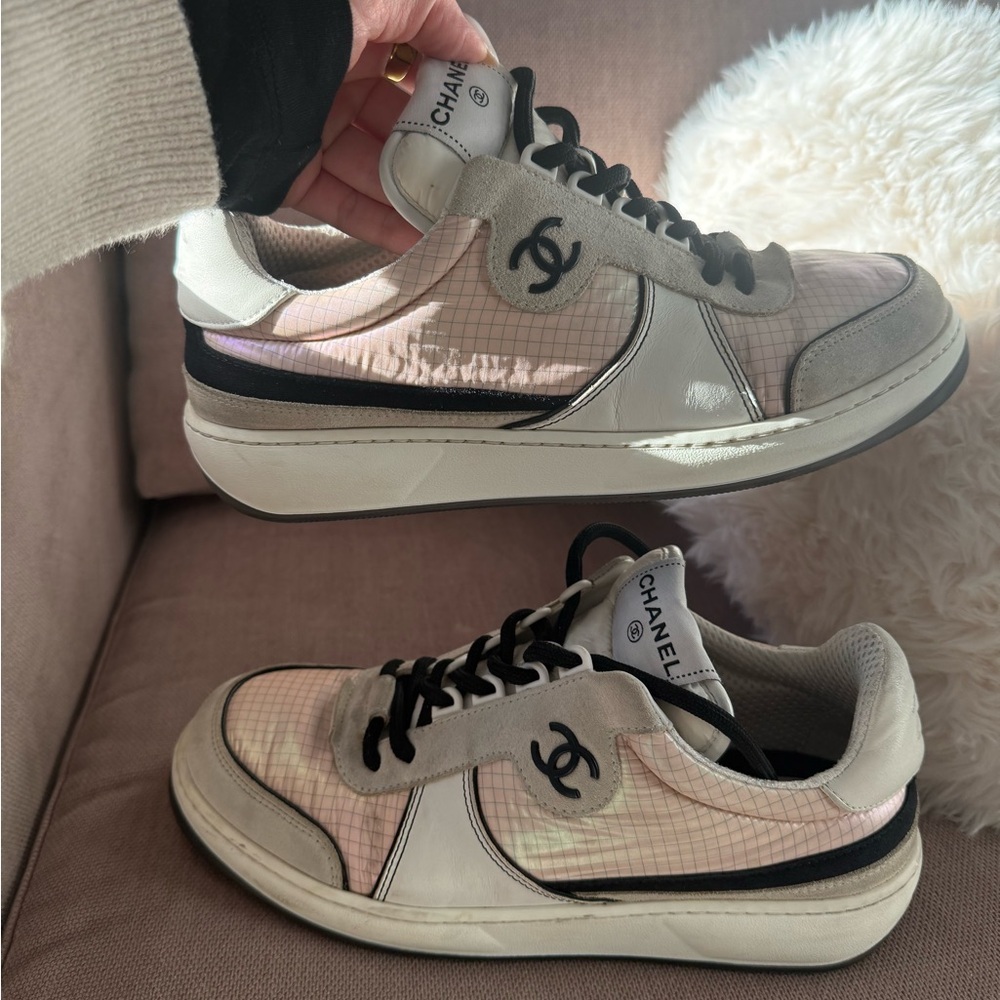CHANEL CC Suede & Calfskin Sneakers,Size 38.5 (Fits US 8.5/EU 39)Pink/Grey/White - Picture 4 of 15